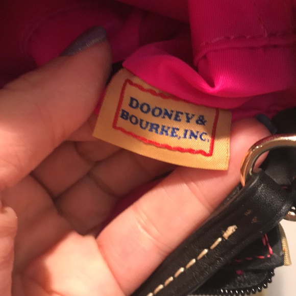 Dooney & Bourke khaki Crossbody bag. - Picture 10 of 12